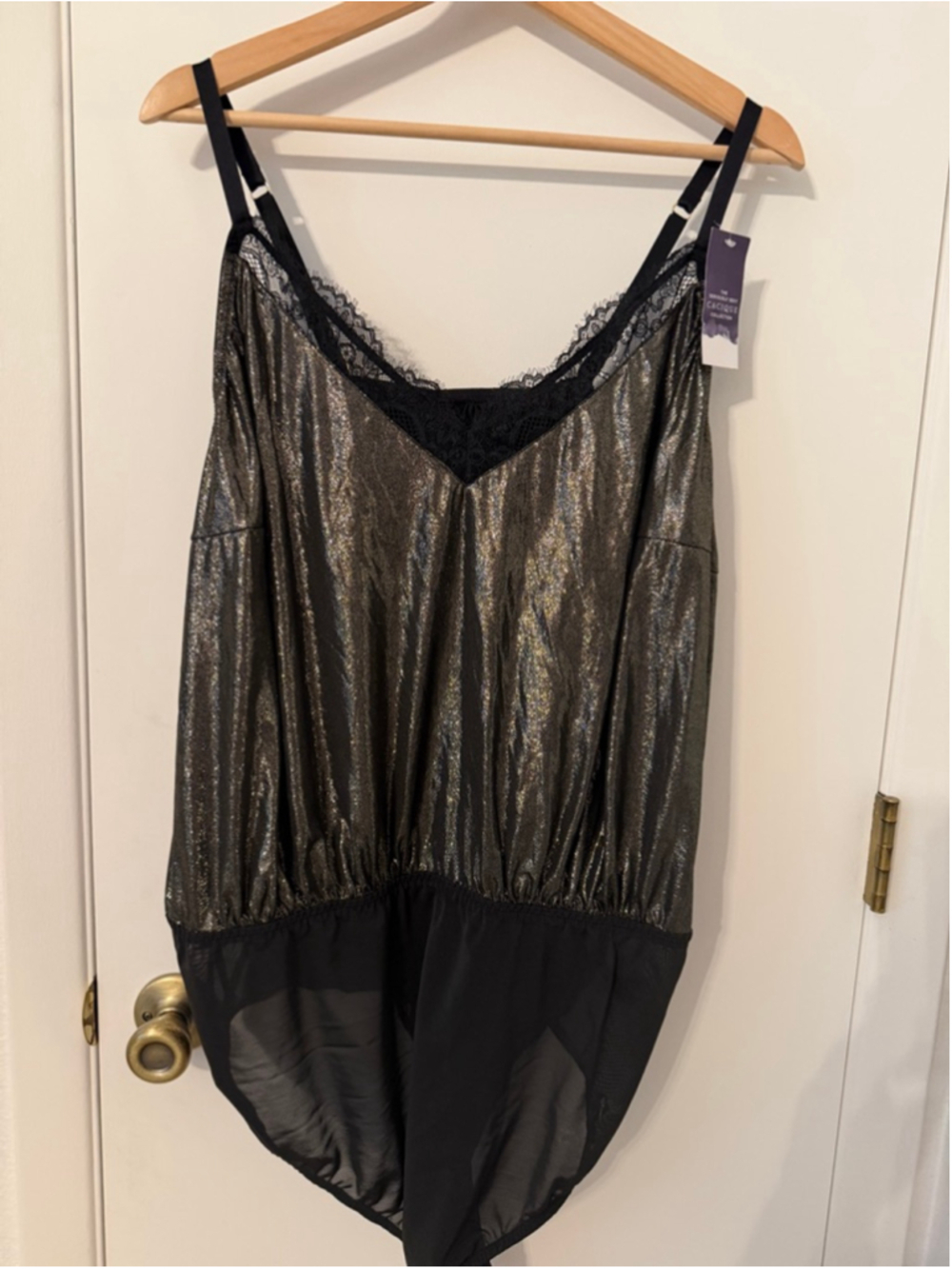 Torrid Plus Size 26/28 Black Silver Metallic Lace Teddy Bodysuit Lingerie NWT